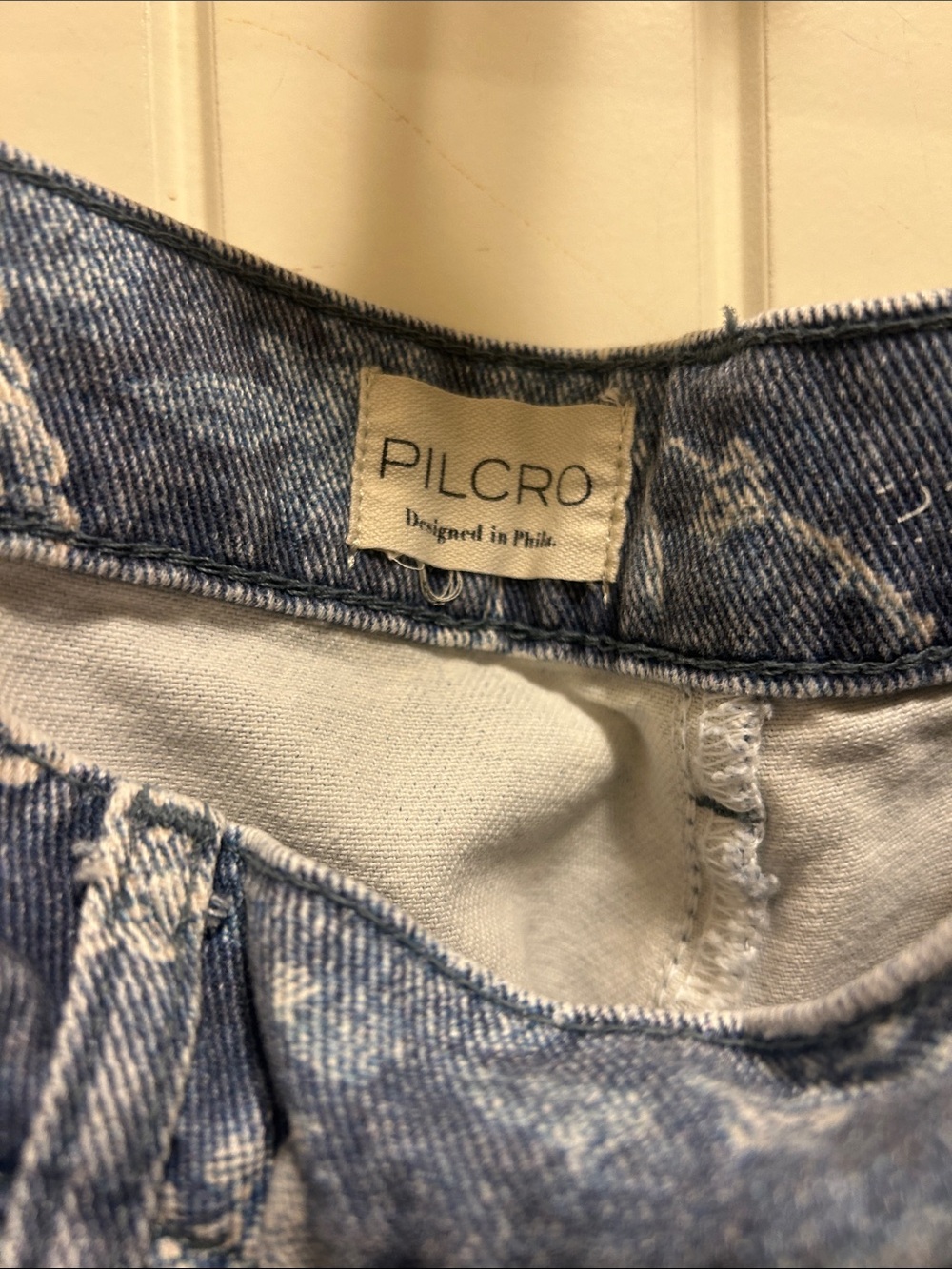 Pilcro Anthropologie Blue Floral wide leg denim jeans - Picture 3 of 4